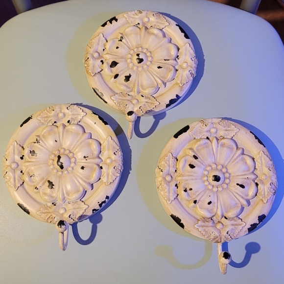 Set of 3 tin hooks - Picture 1 of 3